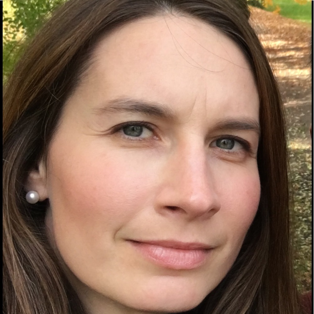 Meet your Posher, Elizabeth